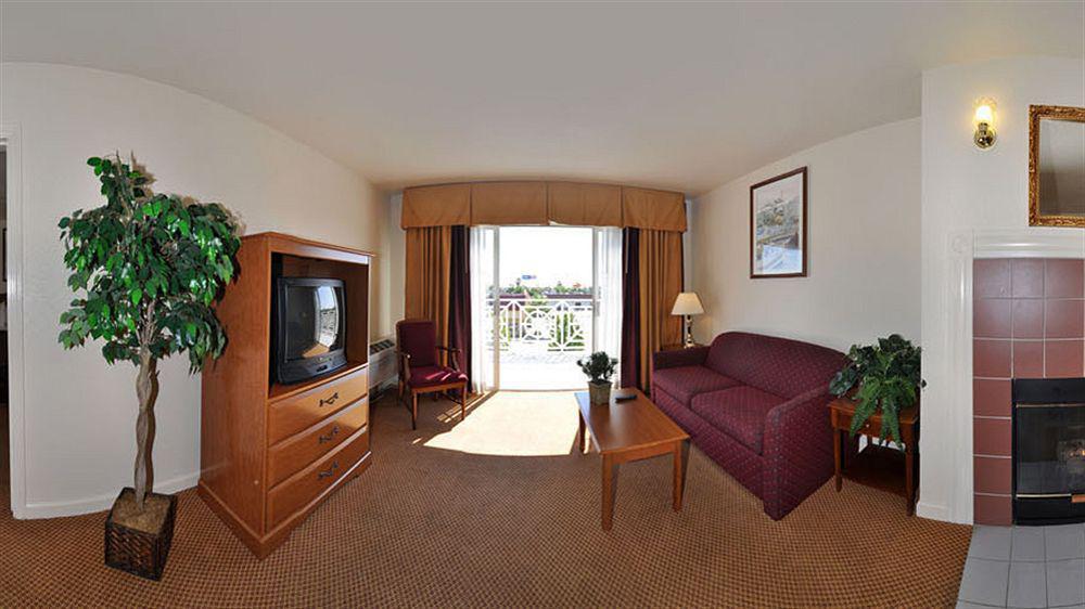 Best Western Luxury Inn Трейси Экстерьер фото